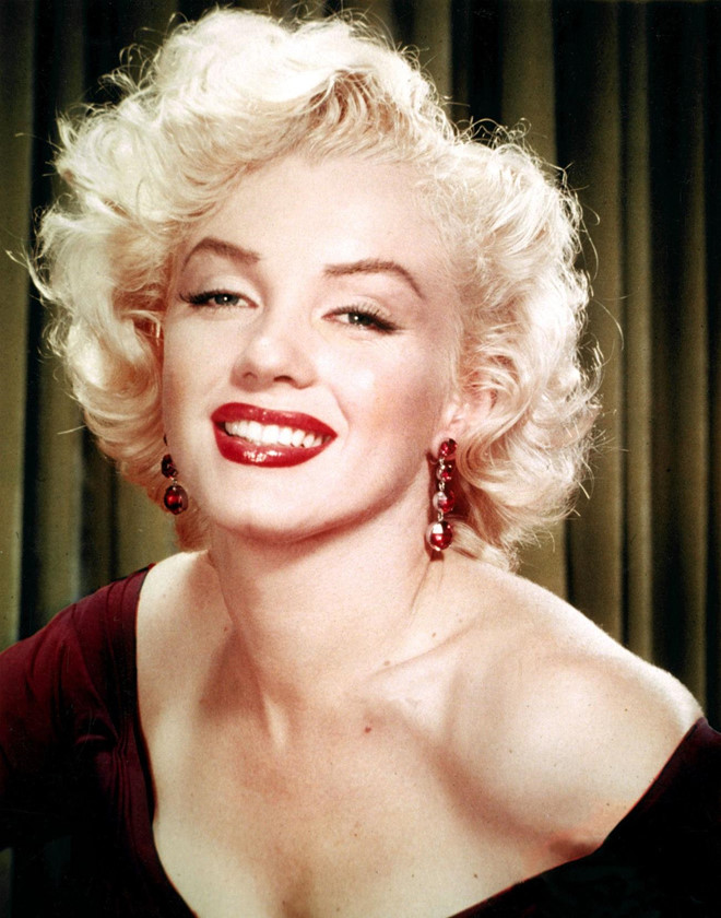 Nữ minh tinh Hollywood, huyền thoại nhan sắc Marilyn Monroe