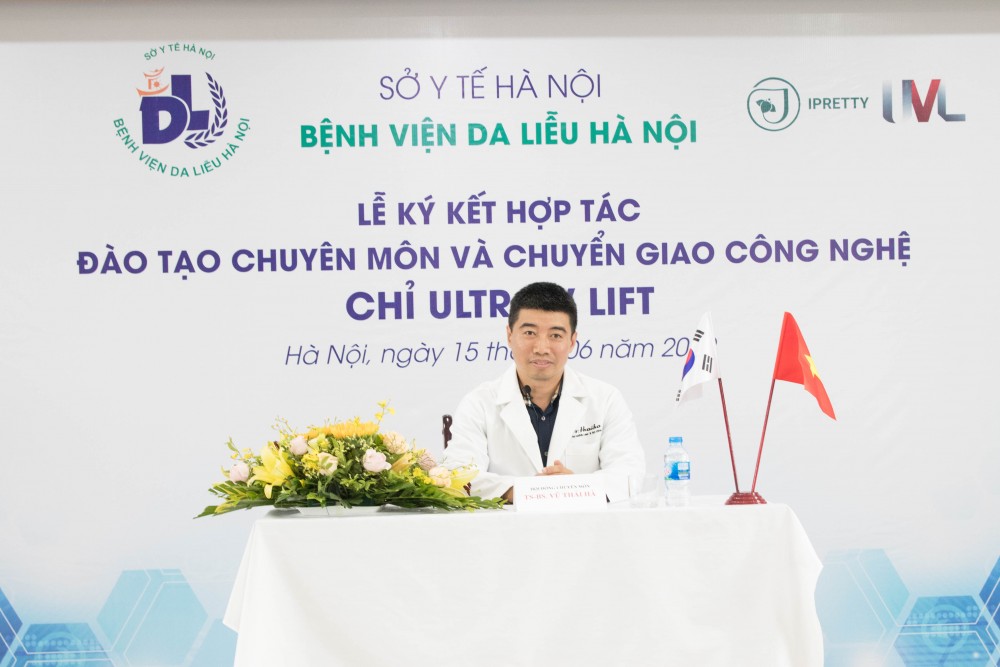 Tiến sĩ - Bác sĩ Vũ Thái Hà tại Lễ ký kết hợp tác đào tạo chuyên môn và chuyển giao công nghệ chỉ Ultra V Lift.